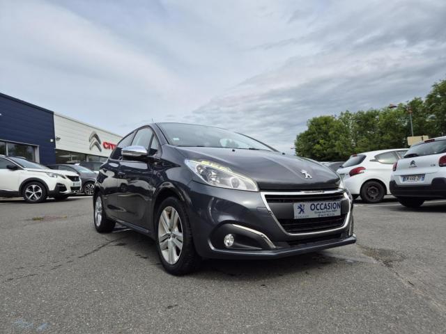 Peugeot 208 image 8