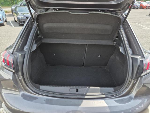 Peugeot 208 image 3