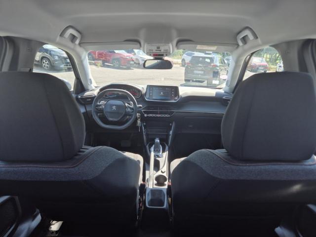 Peugeot 2008 image 7