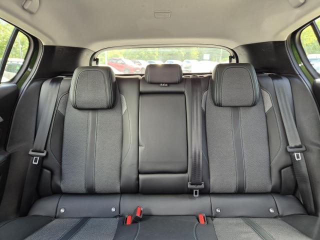 Peugeot 308 image 2