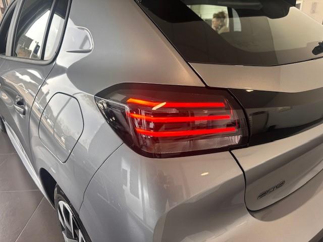 Peugeot 208 image 3
