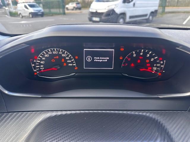 Peugeot 208 image 3