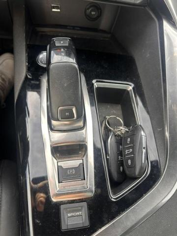 Peugeot 5008 image 2