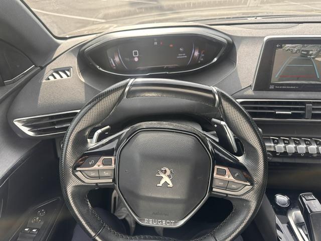 Peugeot 5008 image 8