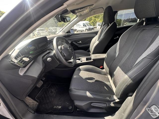 Peugeot 308 image 8