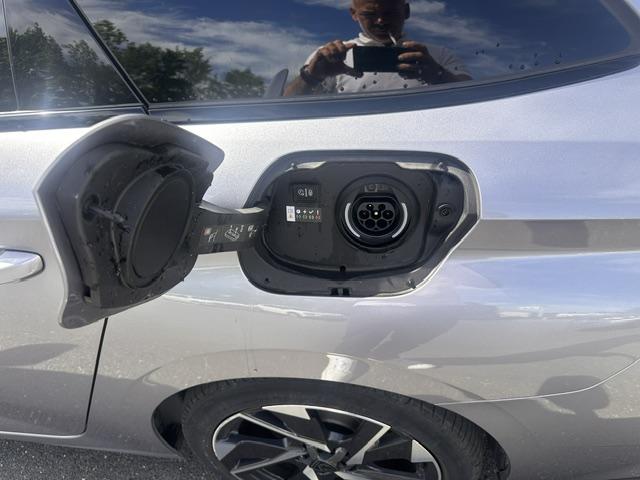 Peugeot 308 image 1