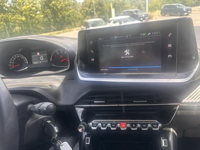 Peugeot 208 image 8
