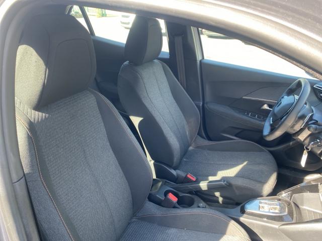 Peugeot 2008 image 5