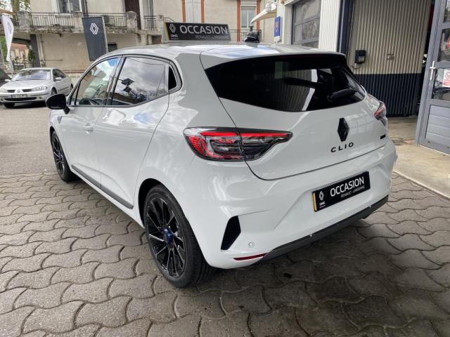 Renault Clio image 2