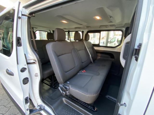 Renault Trafic image 8