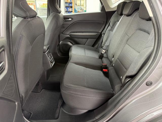 Renault Captur image 8