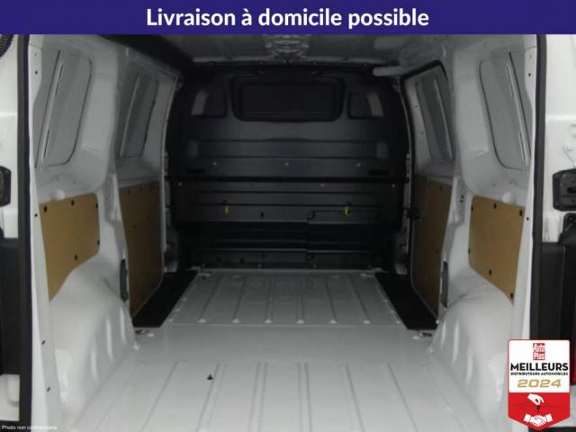 Citroen Jumpy image 2