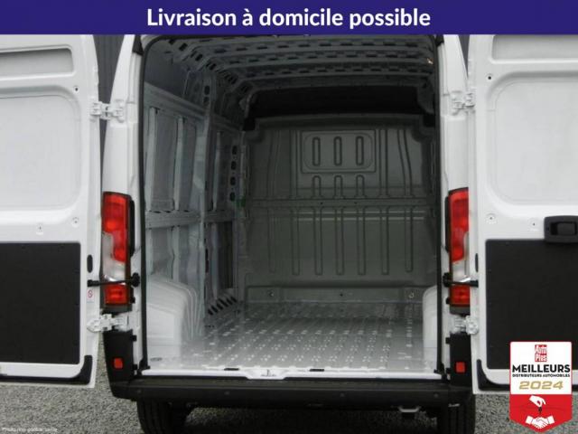 Peugeot Boxer image 2