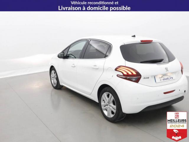 Peugeot 208 image 5