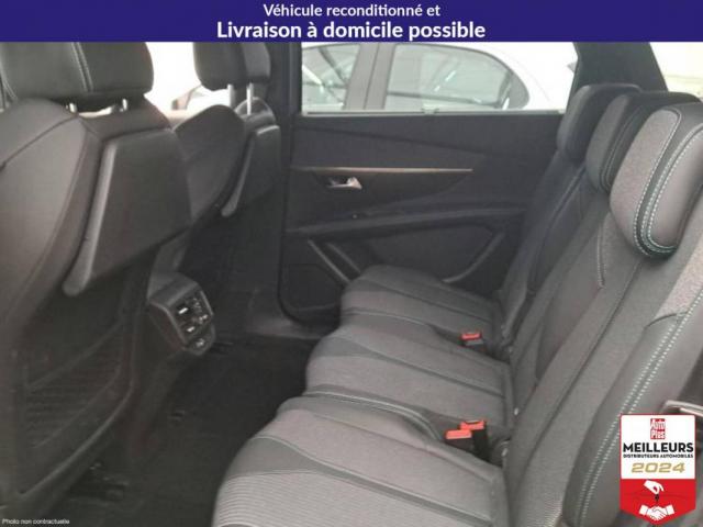 Peugeot 5008 image 1