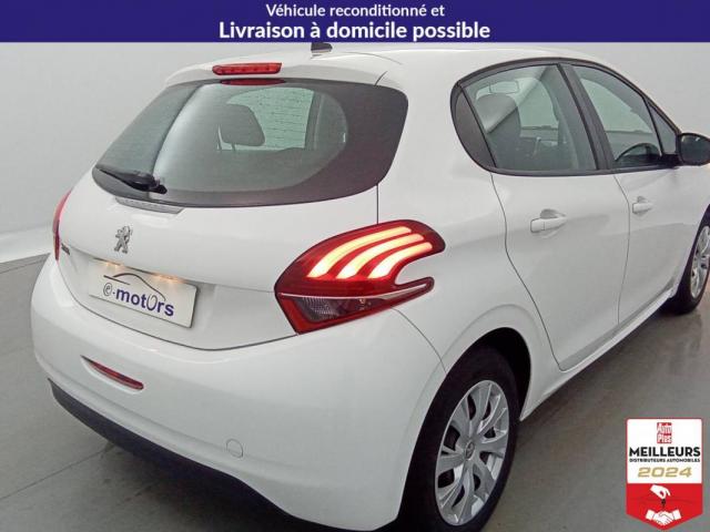 Peugeot 208 image 2