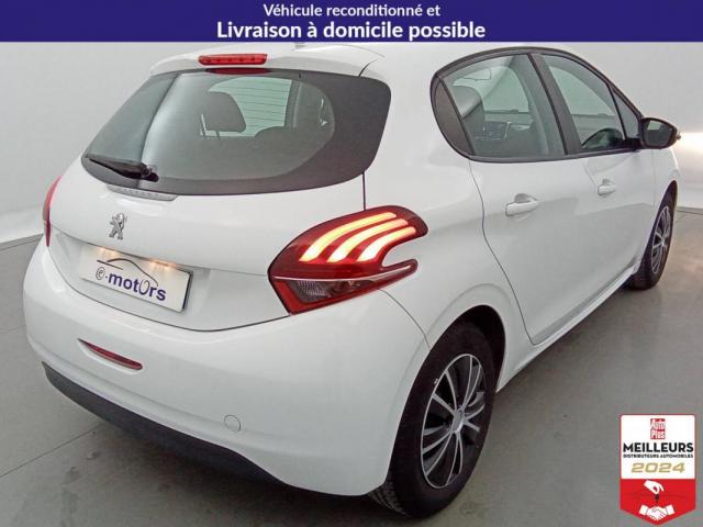 Peugeot 208 image 6
