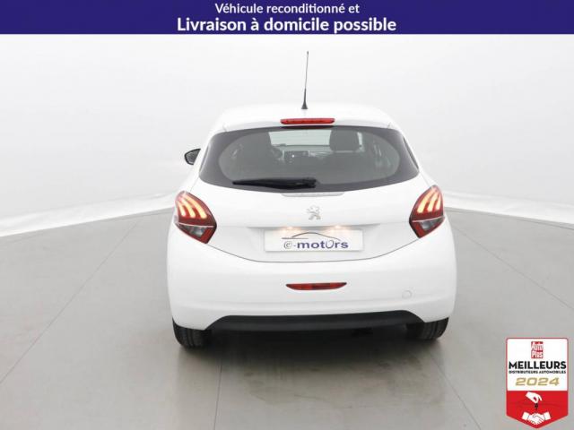 Peugeot 208 image 9