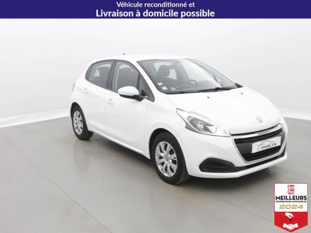 Peugeot 208 image 8