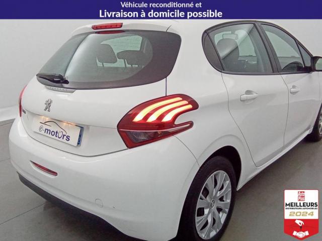 Peugeot 208 image 6