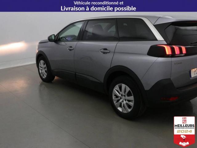 Peugeot 5008 image 8