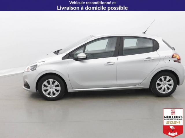 Peugeot 208 image 2