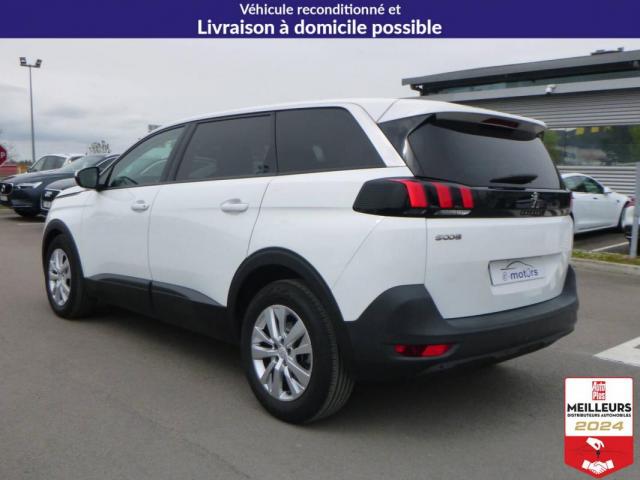 Peugeot 5008 image 1