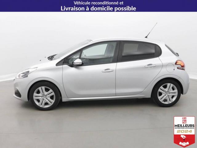 Peugeot 208 image 8