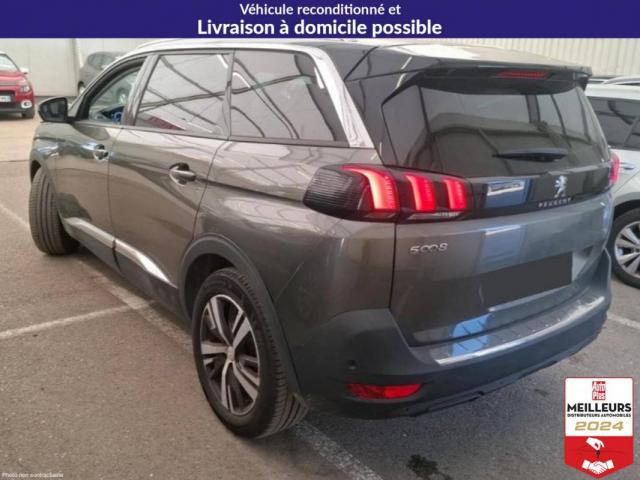 Peugeot 5008 image 6