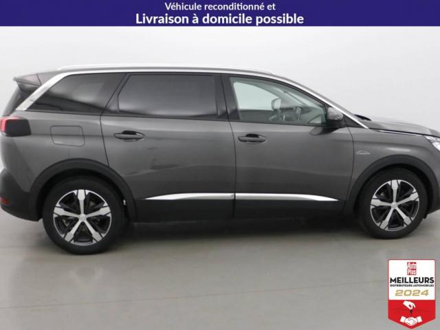 Peugeot 5008 image 1