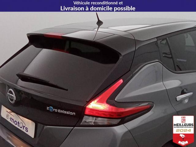 Nissan Leaf image 2