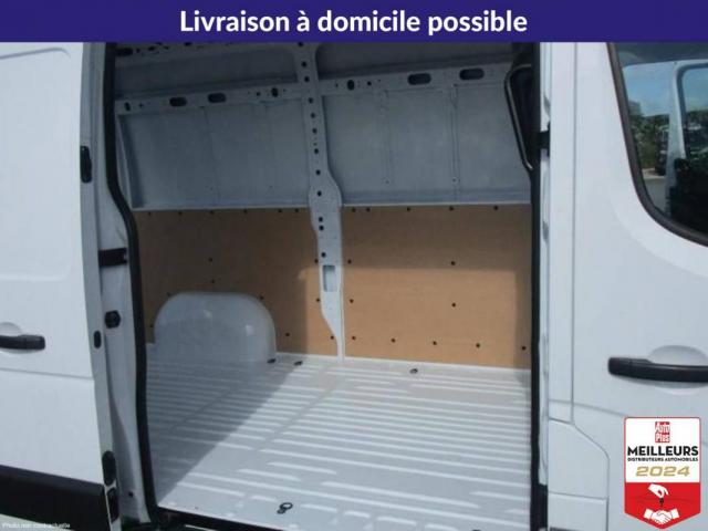 Nissan Interstar image 2