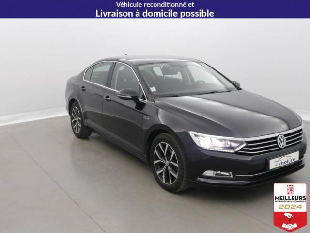 Volkswagen Passat image 1