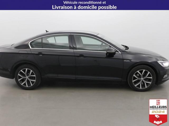 Volkswagen Passat image 5
