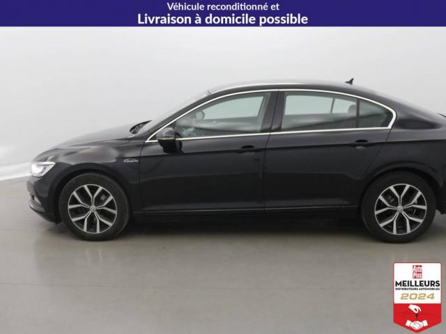 Volkswagen Passat image 8