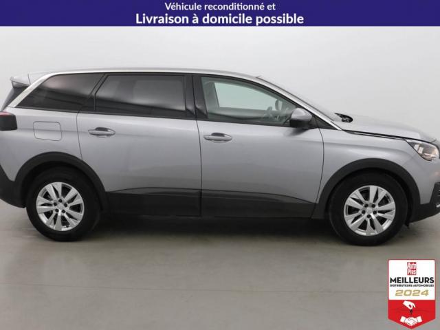 Peugeot 5008 image 1