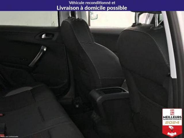 Peugeot 2008 image 3