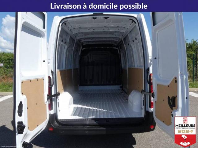 Renault Master image 8