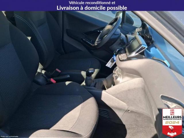 Peugeot 208 image 1