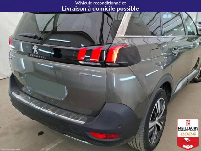 Peugeot 5008 image 2