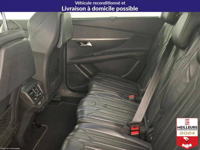 Peugeot 5008 image 1