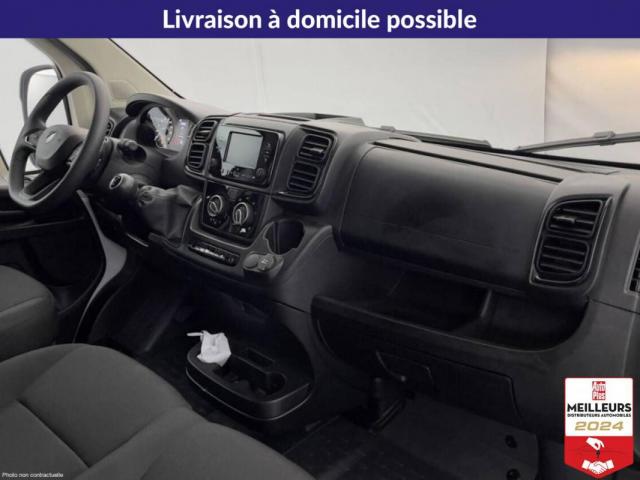 Peugeot Boxer image 2