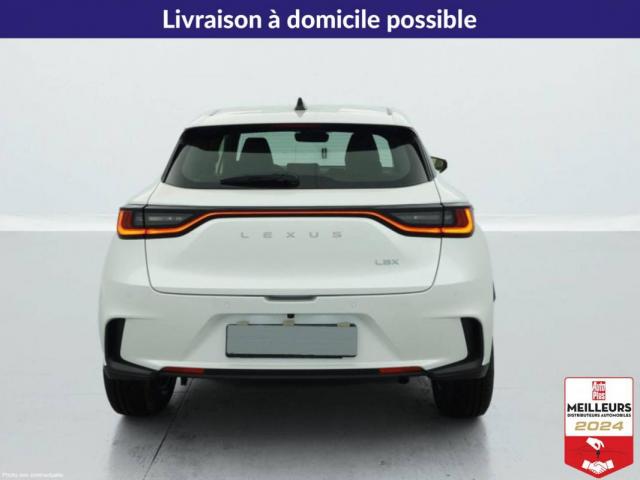 Lexus Lbx image 7