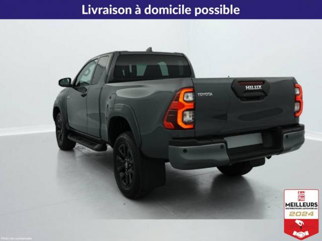 Toyota Hilux image 6