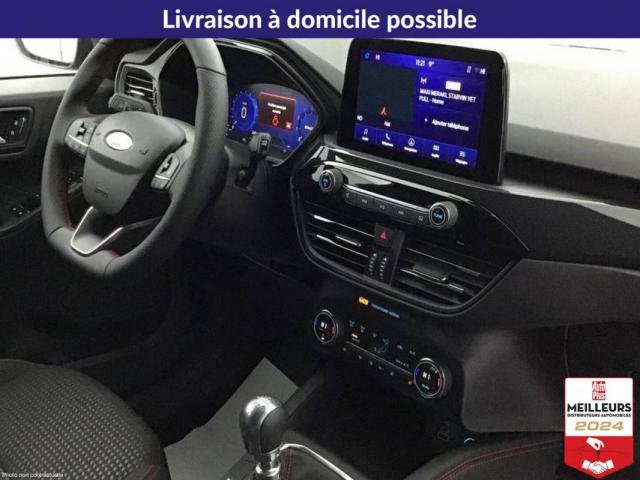 Ford Kuga image 3