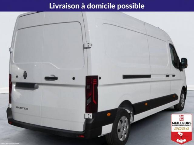 Renault Master image 2