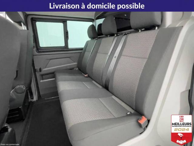 Volkswagen Transporter image 2