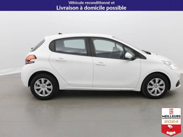 Peugeot 208 image 6
