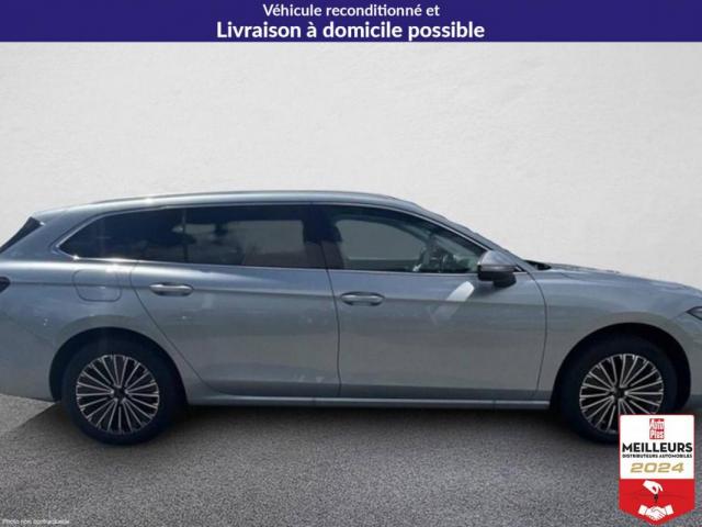 Volkswagen Passat image 2