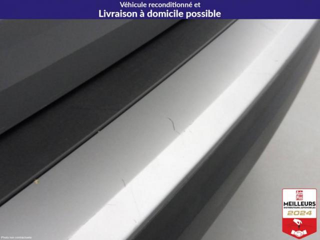 Peugeot 2008 image 2